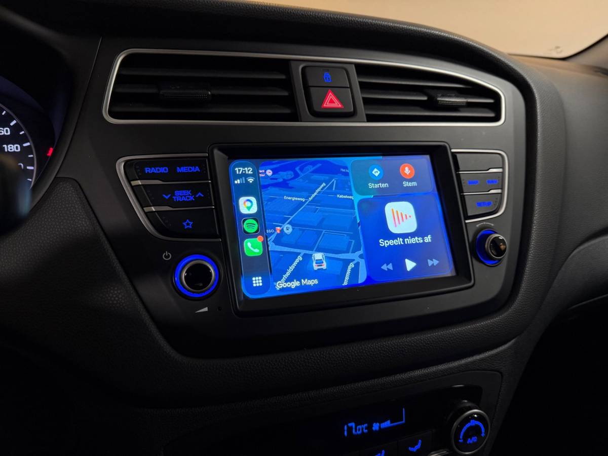 Hyundai i20 Hyundai I20 1.0 T-GDI Comfort *Carplay* 2de Eigenaar|Camera|Trekhaak|Navi|DAB|Climate|Cruise|Lane-Assist|Lm-Velgen|Org.NL|NAP