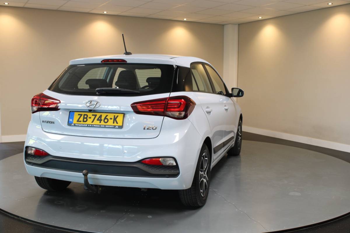 Hyundai i20 Hyundai I20 1.0 T-GDI Comfort *Carplay* 2de Eigenaar|Camera|Trekhaak|Navi|DAB|Climate|Cruise|Lane-Assist|Lm-Velgen|Org.NL|NAP