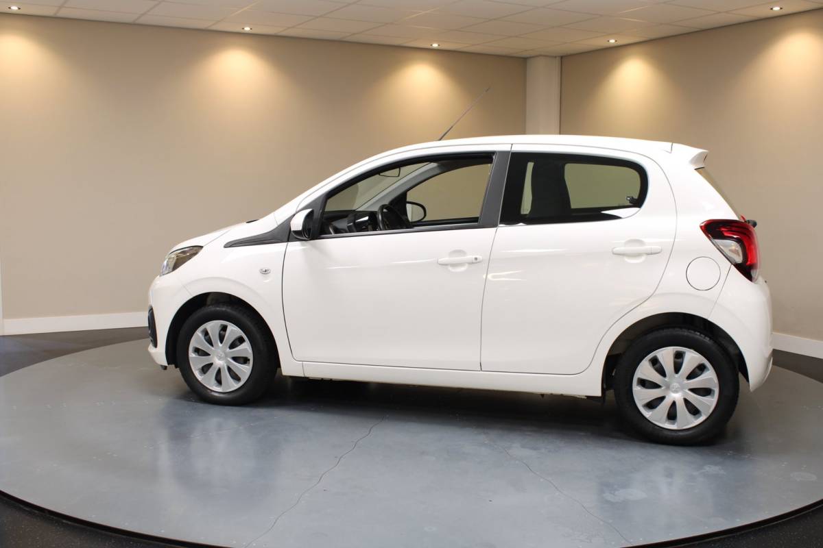 Peugeot 108 Peugeot 108 1.0 e-VTi Active *Automaat* 1ste Eigenaar/Dealer OH|11.000Km NAP|Airco|Camera|Bluetooth|DAB|5 Deurs|Uniek!