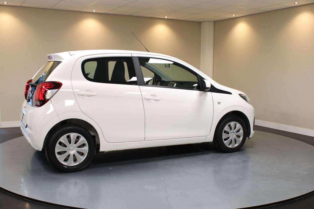 Peugeot 108 Peugeot 108 1.0 e-VTi Active *Automaat* 1ste Eigenaar/Dealer OH|11.000Km NAP|Airco|Camera|Bluetooth|DAB|5 Deurs|Uniek!