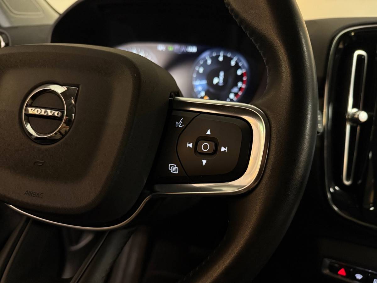 Volvo XC40 Volvo XC40 1.5 T3 Inscription *Dealer OH* Stoel/Stuurverw.|Carplay|Leer|Orrefors|Adapt.Cruise|Memory|Camera|Navi|All-season|NAP
