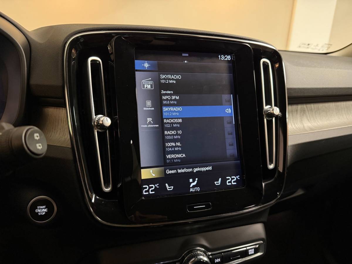 Volvo XC40 Volvo XC40 1.5 T3 Inscription *Dealer OH* Stoel/Stuurverw.|Carplay|Leer|Orrefors|Adapt.Cruise|Memory|Camera|Navi|All-season|NAP