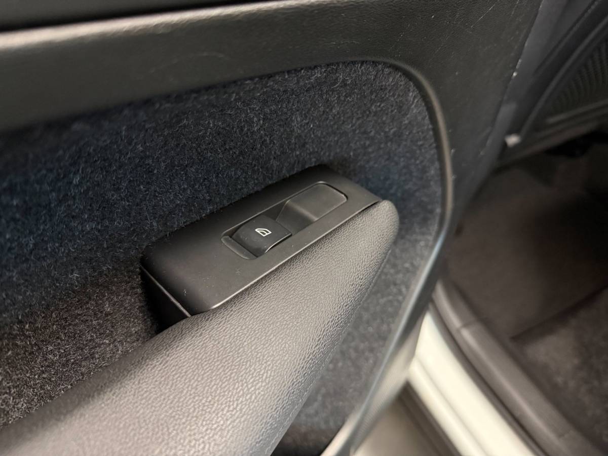Volvo XC40 Volvo XC40 1.5 T3 Inscription *Dealer OH* Stoel/Stuurverw.|Carplay|Leer|Orrefors|Adapt.Cruise|Memory|Camera|Navi|All-season|NAP