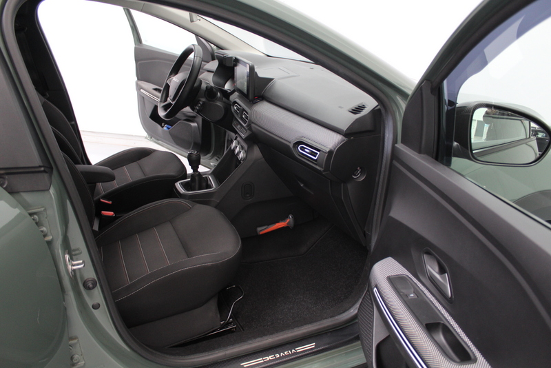 Dacia Jogger Dacia Jogger 1.0 TCe 100 ECO-G Extreme 5p. 92PK, RIJKLAAR | TREKHAAK | PARKEERSENSOREN | CLIMATE CONTROLE | CAMERA