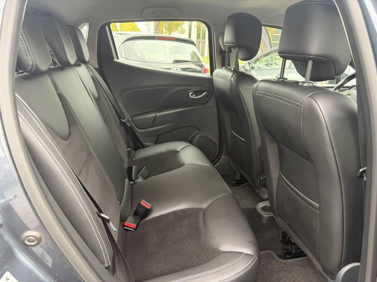 Renault Clio Renault Clio 0.9 TCe Intens ✓D-Ketting vv in 01-2026✓Camera✓Navi✓Keyless✓Dealer Onderhouden✓Halfleder✓LED✓Lm velgen✓Airco✓Cruise✓Pdc V+A✓4 Elekt Ramen✓N.A.P✓Apk tot 05-2027