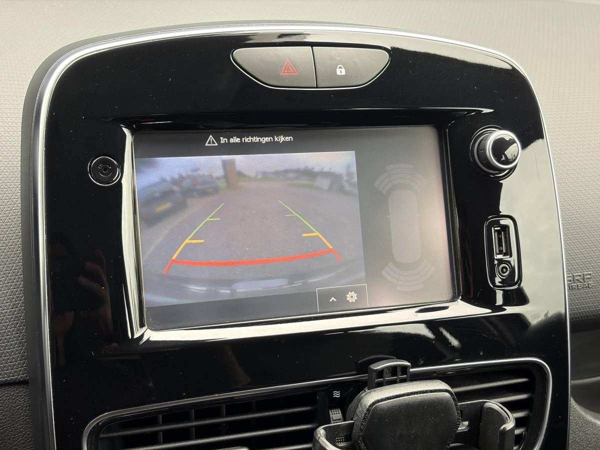 Renault Clio Renault Clio 0.9 TCe Intens ✓D-Ketting vv in 01-2026✓Camera✓Navi✓Keyless✓Dealer Onderhouden✓Halfleder✓LED✓Lm velgen✓Airco✓Cruise✓Pdc V+A✓4 Elekt Ramen✓N.A.P✓Apk tot 05-2027