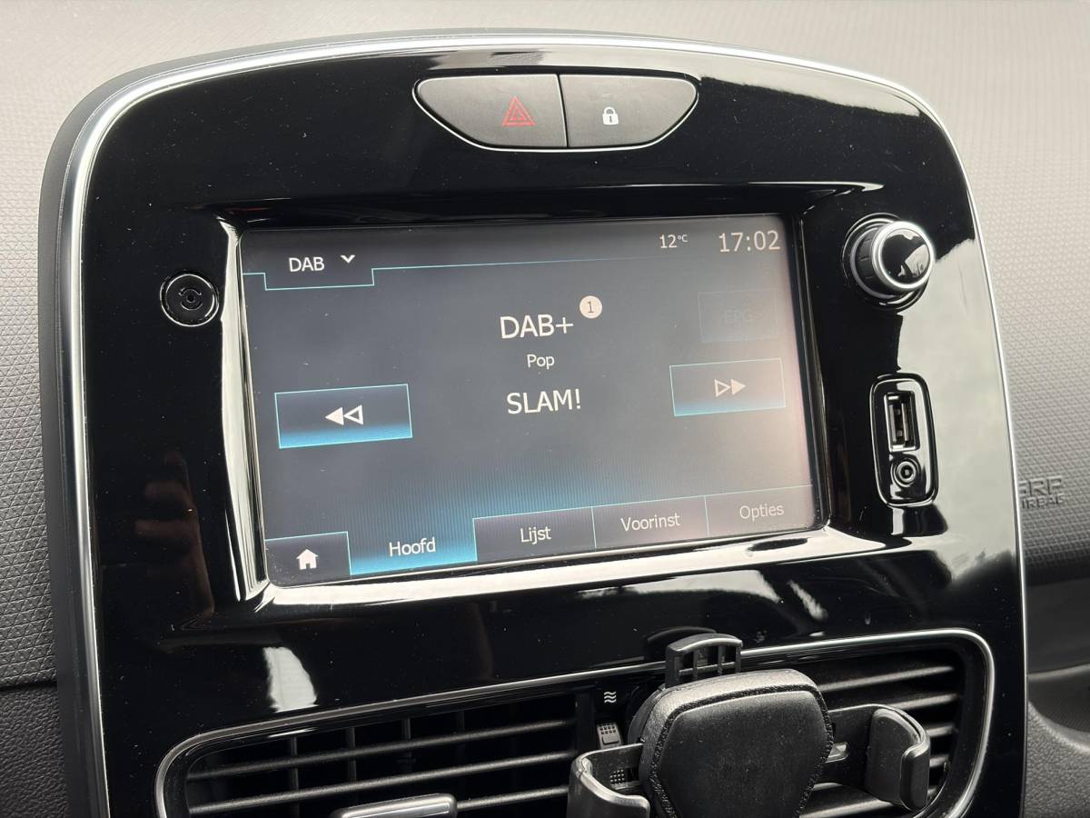 Renault Clio Renault Clio 0.9 TCe Intens ✓D-Ketting vv in 01-2026✓Camera✓Navi✓Keyless✓Dealer Onderhouden✓Halfleder✓LED✓Lm velgen✓Airco✓Cruise✓Pdc V+A✓4 Elekt Ramen✓N.A.P✓Apk tot 05-2027