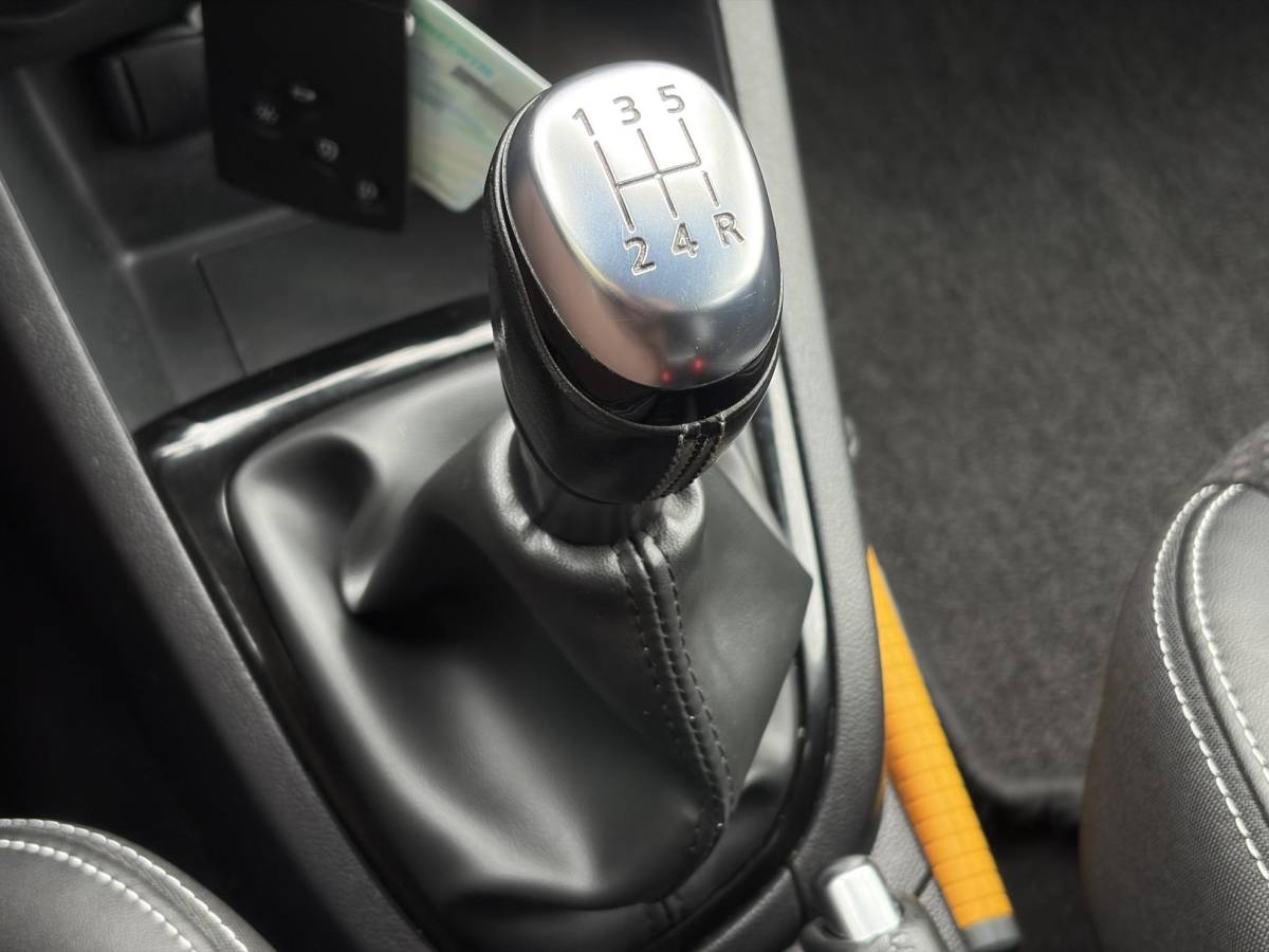 Renault Clio Renault Clio 0.9 TCe Intens ✓D-Ketting vv in 01-2026✓Camera✓Navi✓Keyless✓Dealer Onderhouden✓Halfleder✓LED✓Lm velgen✓Airco✓Cruise✓Pdc V+A✓4 Elekt Ramen✓N.A.P✓Apk tot 05-2027