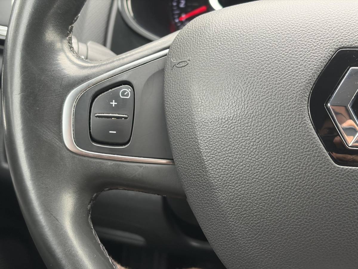 Renault Clio Renault Clio 0.9 TCe Intens ✓D-Ketting vv in 01-2026✓Camera✓Navi✓Keyless✓Dealer Onderhouden✓Halfleder✓LED✓Lm velgen✓Airco✓Cruise✓Pdc V+A✓4 Elekt Ramen✓N.A.P✓Apk tot 05-2027