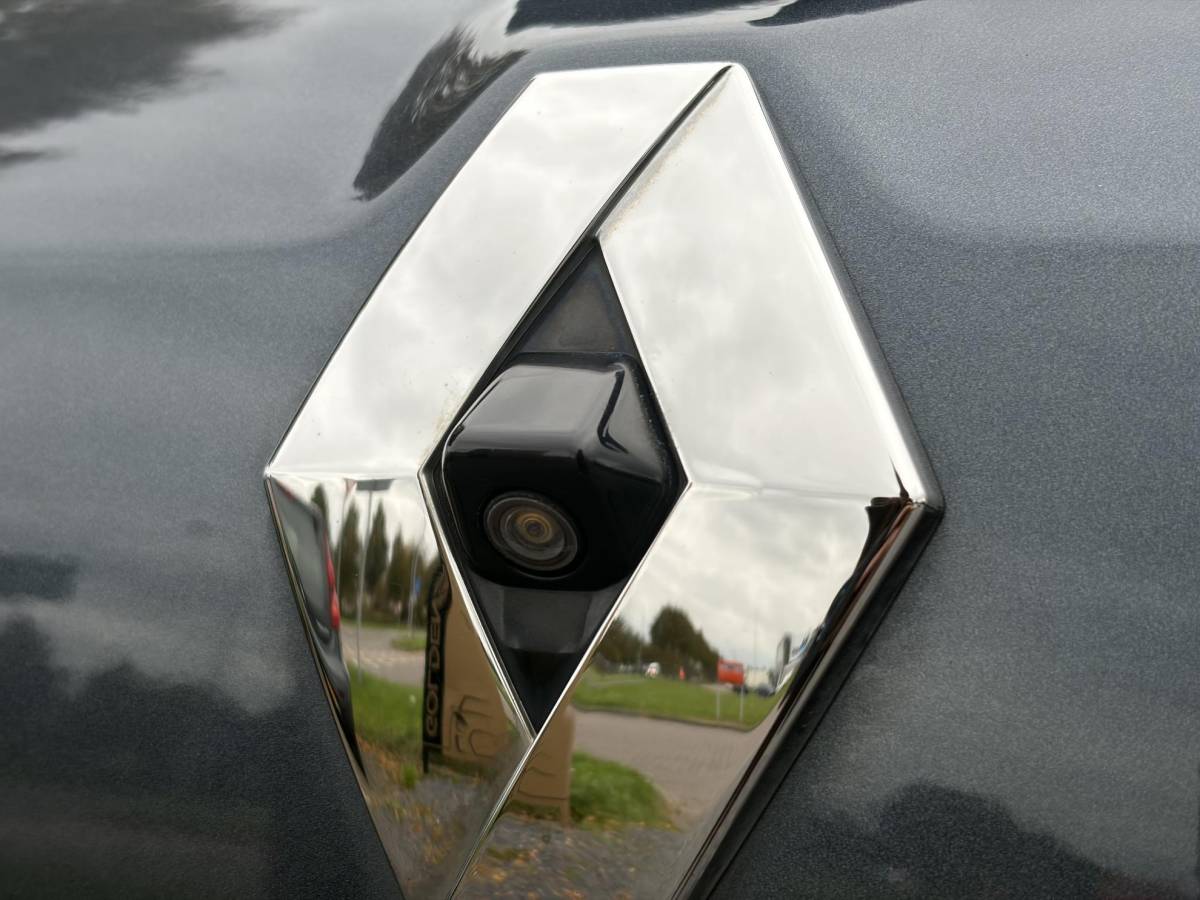 Renault Clio Renault Clio 0.9 TCe Intens ✓D-Ketting vv in 01-2026✓Camera✓Navi✓Keyless✓Dealer Onderhouden✓Halfleder✓LED✓Lm velgen✓Airco✓Cruise✓Pdc V+A✓4 Elekt Ramen✓N.A.P✓Apk tot 05-2027