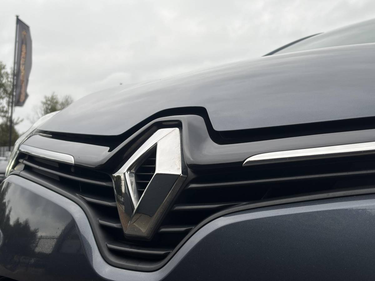 Renault Clio Renault Clio 0.9 TCe Intens ✓D-Ketting vv in 01-2026✓Camera✓Navi✓Keyless✓Dealer Onderhouden✓Halfleder✓LED✓Lm velgen✓Airco✓Cruise✓Pdc V+A✓4 Elekt Ramen✓N.A.P✓Apk tot 05-2027