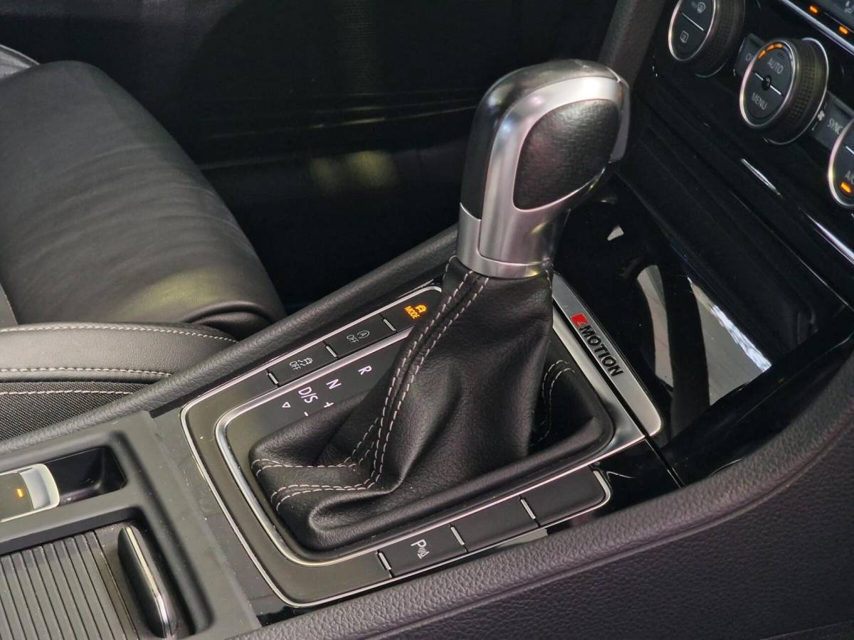 Volkswagen Golf Volkswagen Golf 2.0 TSI 4Motion R|Pano|Leder|LED|Akrapovic|Stage2+DSG|R600-intake|