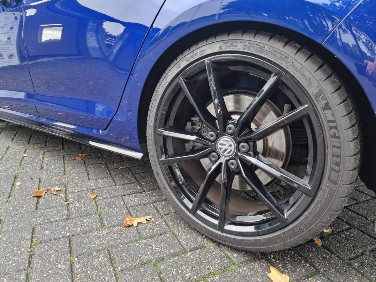 Volkswagen Golf Volkswagen Golf 2.0 TSI 4Motion R|Pano|Leder|LED|Akrapovic|Stage2+DSG|R600-intake|