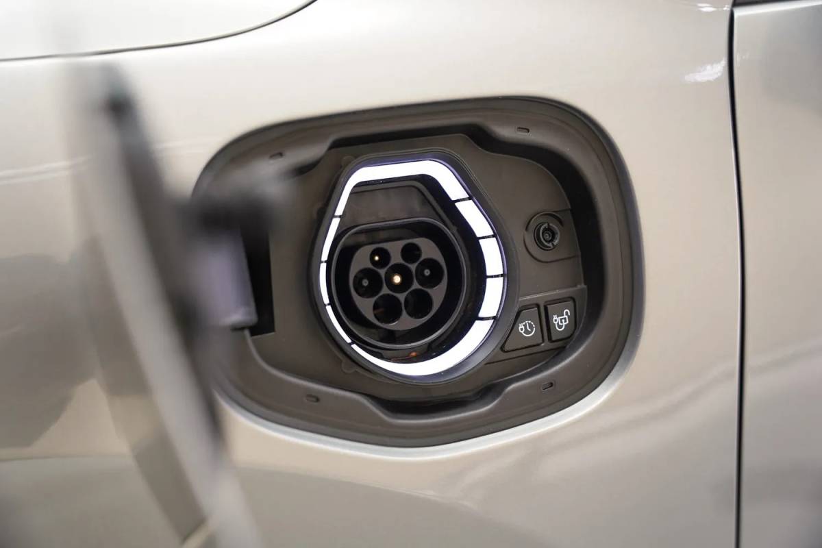 Ford Kuga Ford Kuga 2.5 PHEV ST-Line X Aut. [ LED Navi Camera ]