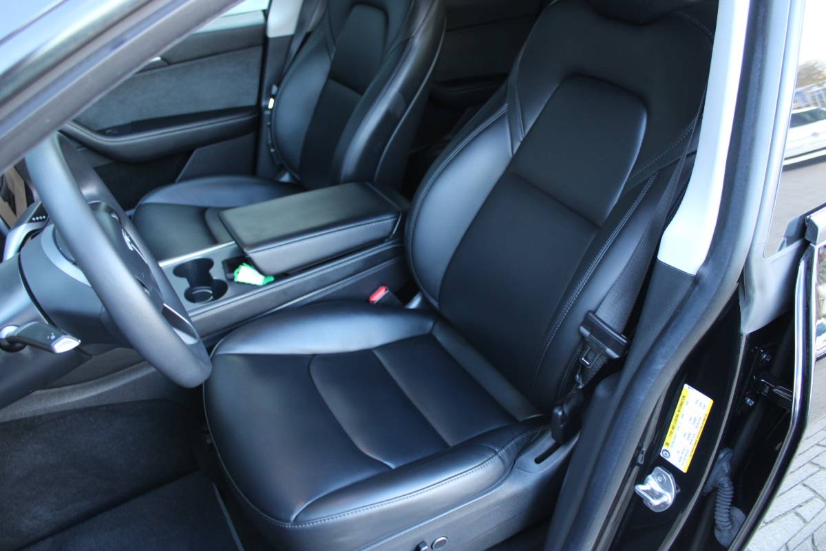 Tesla Model Y Tesla Model Y Long Range AWD 75 kWh 20 Inch Leer Panodak Leer