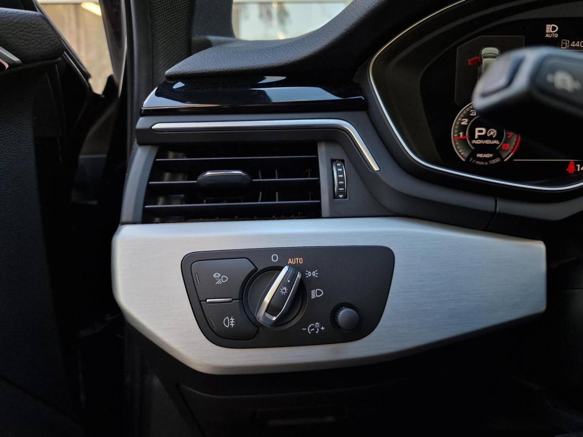 Audi A4 Audi A4 Avant 35 2.0 TFSI S edition|ACC|20-inch|3x S-line|Clima|Carplay|Automaat|NL-Auto|