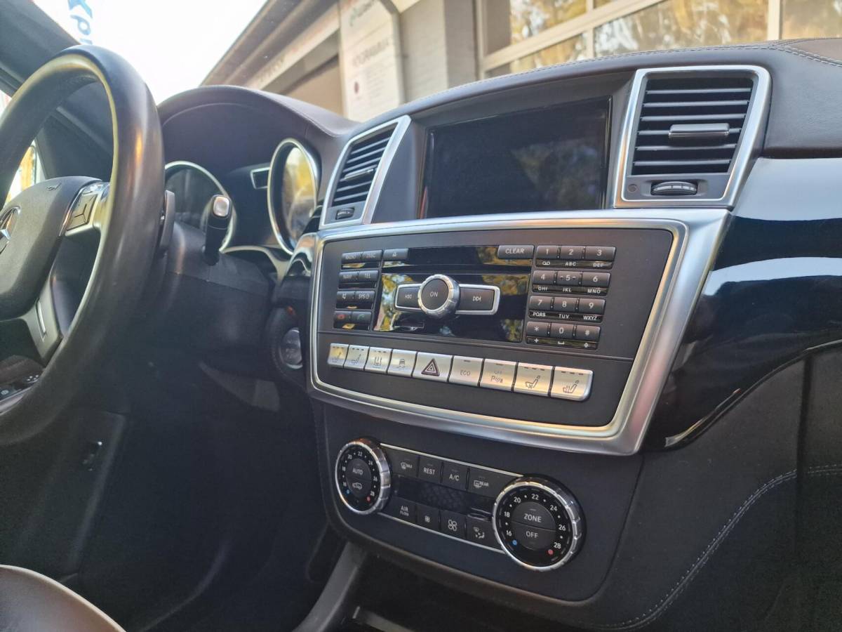 Mercedes-Benz M-Klasse Mercedes M-klasse ML 500 4.7-liter V8 Biturbo 409PK|AMG-uitgevoerd|Designo|360’Camera|Trekhaak|LEER|Xenon|ACC|Stoel&Stuur-verwarming|Karman&Kardon|Schuifdak|