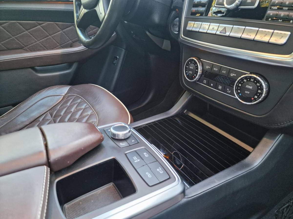 Mercedes-Benz M-Klasse Mercedes M-klasse ML 500 4.7-liter V8 Biturbo 409PK|AMG-uitgevoerd|Designo|360’Camera|Trekhaak|LEER|Xenon|ACC|Stoel&Stuur-verwarming|Karman&Kardon|Schuifdak|