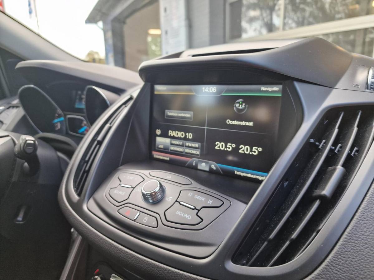Ford Kuga Ford Kuga 1.5 Titanium|150PK|Trekhaak|Navi|Clima|PDC|Cruise|89.991KM|NL-Auto|Nieuwe dist.riem bij aflevering!|