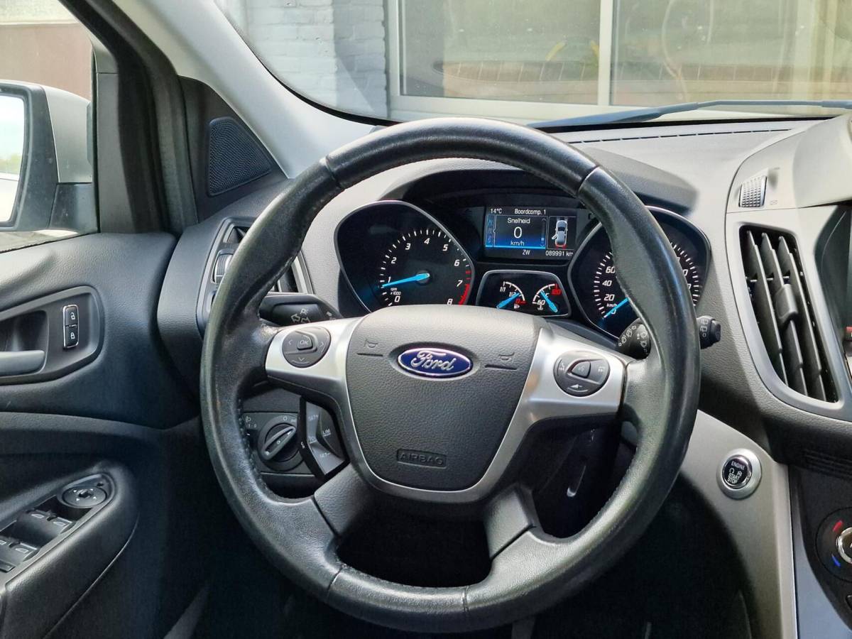 Ford Kuga Ford Kuga 1.5 Titanium|150PK|Trekhaak|Navi|Clima|PDC|Cruise|89.991KM|NL-Auto|Nieuwe dist.riem bij aflevering!|