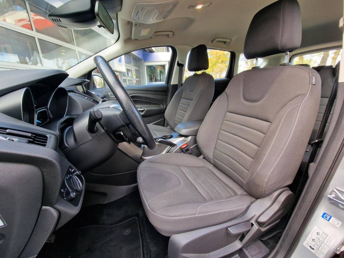 Ford Kuga Ford Kuga 1.5 Titanium|150PK|Trekhaak|Navi|Clima|PDC|Cruise|89.991KM|NL-Auto|Nieuwe dist.riem bij aflevering!|
