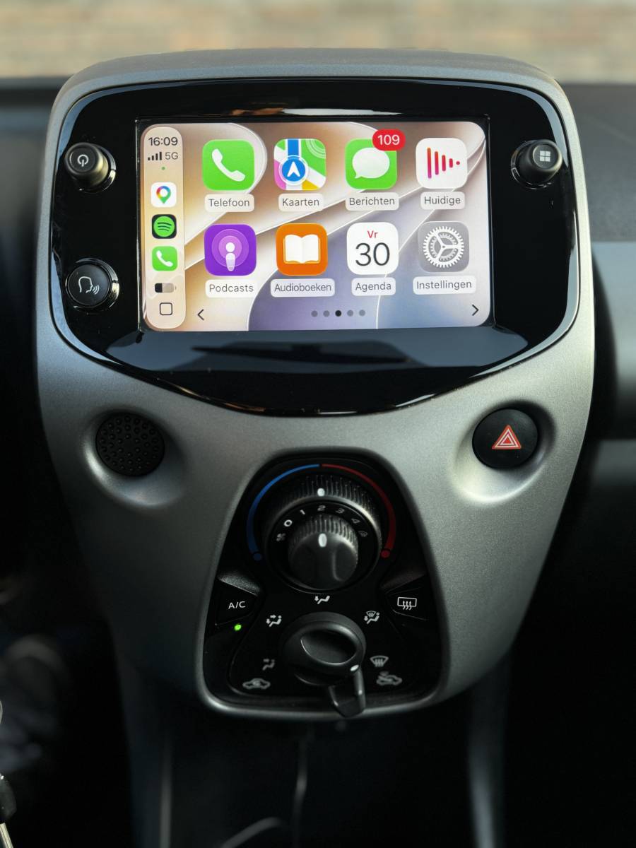 Toyota Aygo TOYOTA AYGO 1.0 VVT-i x-joy·AUT·Carplay·Camera·Airco·LM velgen