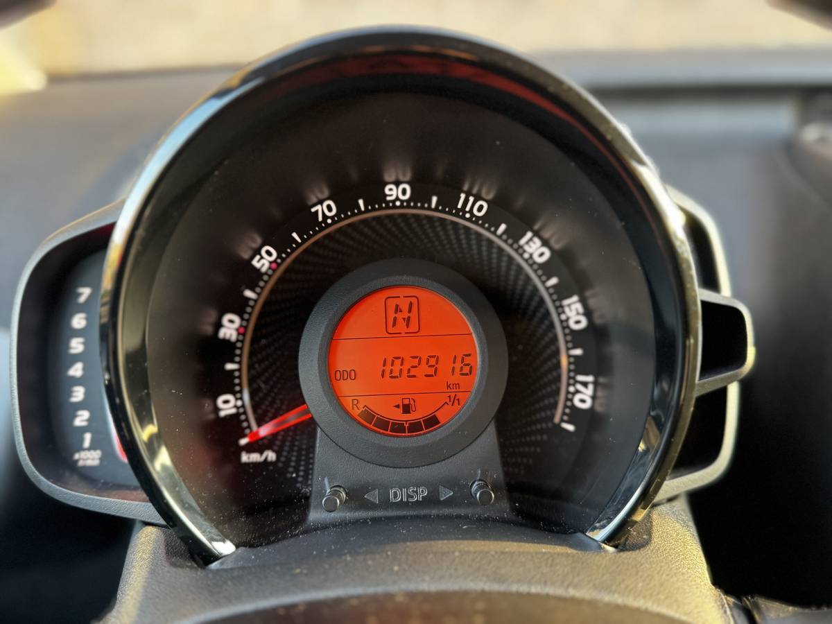 Toyota Aygo TOYOTA AYGO 1.0 VVT-i x-joy·AUT·Carplay·Camera·Airco·LM velgen