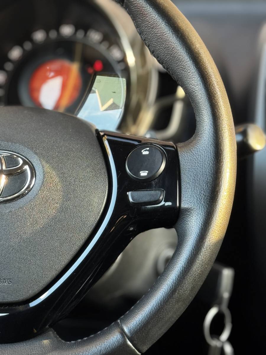 Toyota Aygo TOYOTA AYGO 1.0 VVT-i x-joy·AUT·Carplay·Camera·Airco·LM velgen
