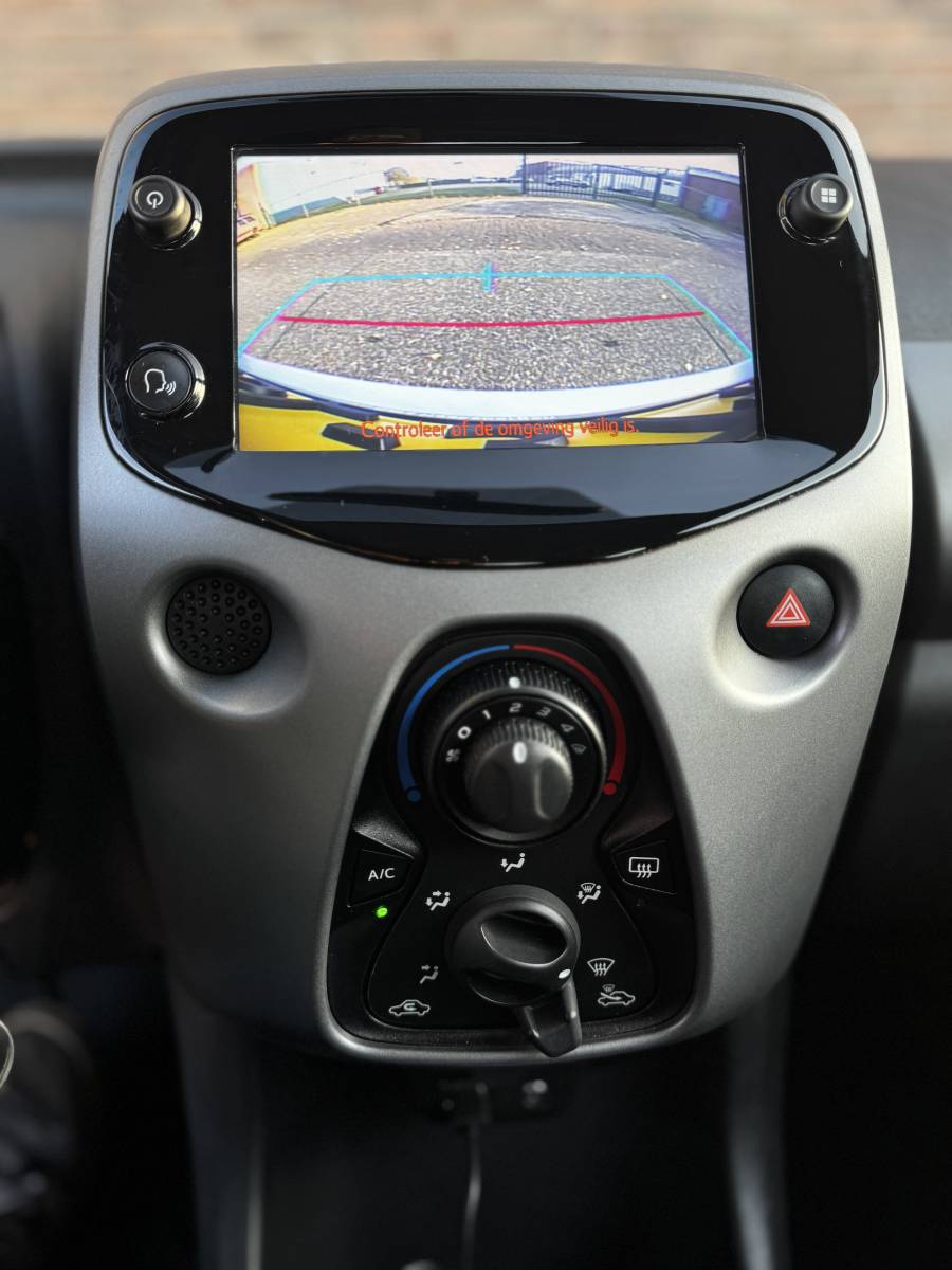Toyota Aygo TOYOTA AYGO 1.0 VVT-i x-joy·AUT·Carplay·Camera·Airco·LM velgen