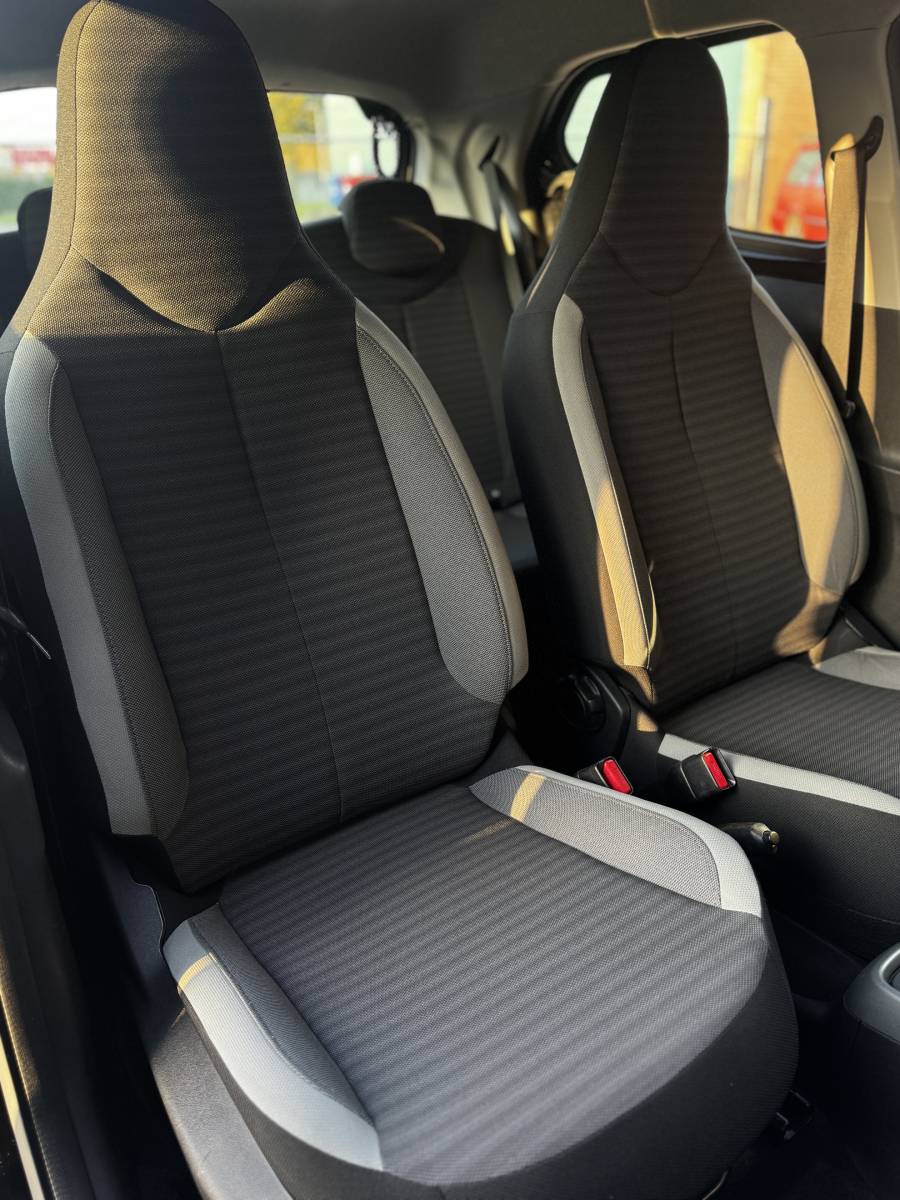Toyota Aygo TOYOTA AYGO 1.0 VVT-i x-joy·AUT·Carplay·Camera·Airco·LM velgen