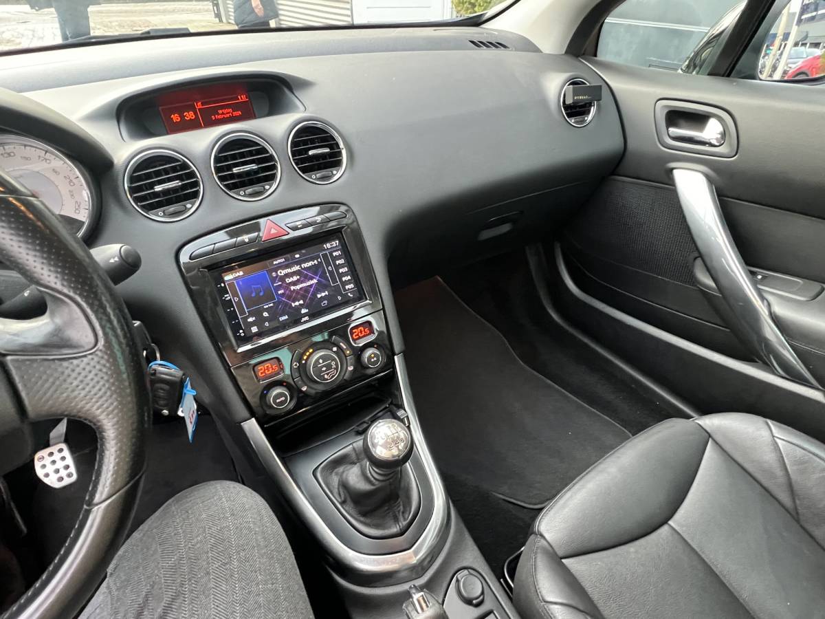 Peugeot 308 Peugeot 308 CC 1.6 Féline Bj 2011 Apk 12-2024 157pk 2e eigenaar Dealer onderhouden