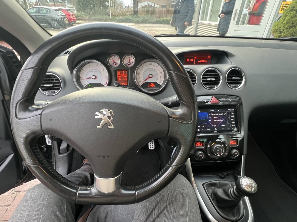 Peugeot 308 Peugeot 308 CC 1.6 Féline Bj 2011 Apk 12-2024 157pk 2e eigenaar Dealer onderhouden