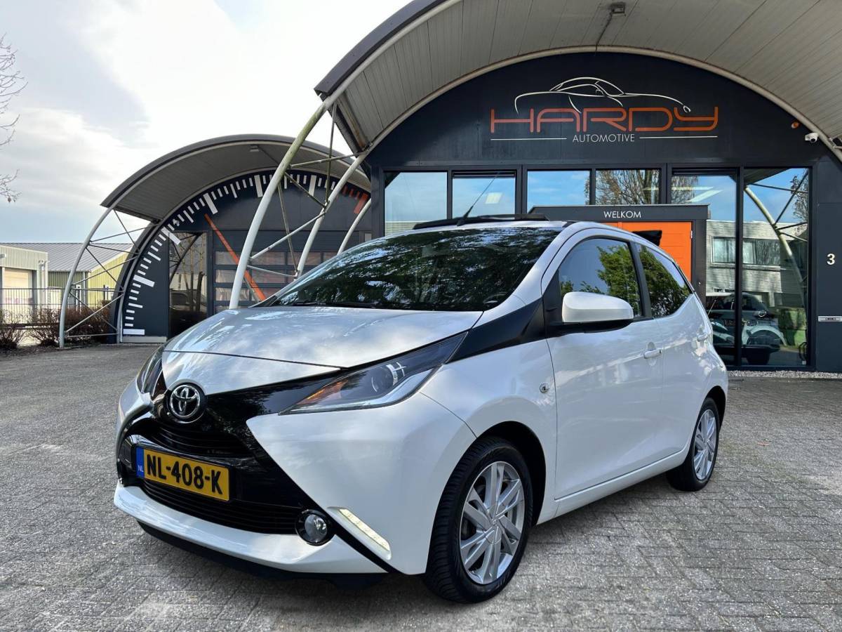 Toyota Aygo Toyota Aygo 1.0 VVT-i X-Wave Cabrio Camera Keyless NL-Auto Rijklaarprijs!