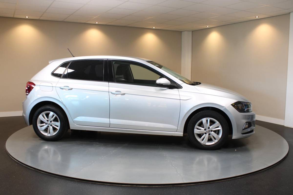 Volkswagen Polo Volkswagen Polo 1.0 TSI *Carplay* Stoelverwarming|NAP|APK 2026