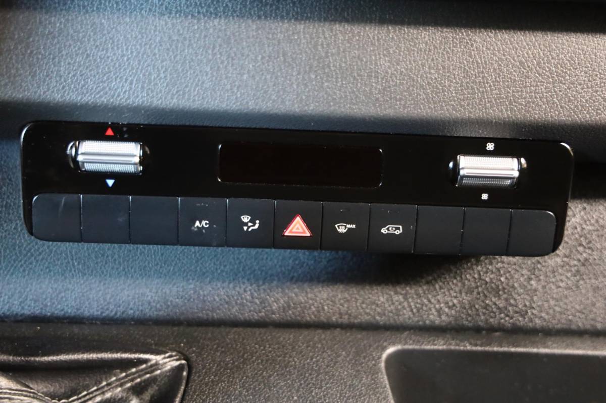 Mercedes-Benz Sprinter Mercedes-Benz Sprinter 211 CDI L1/H1 ZWART CLIMA CRUISE CONTROL 3zits REGENSENSOR NAP LEASE V/A 144,- P.M. INRUIL MOGELIJK