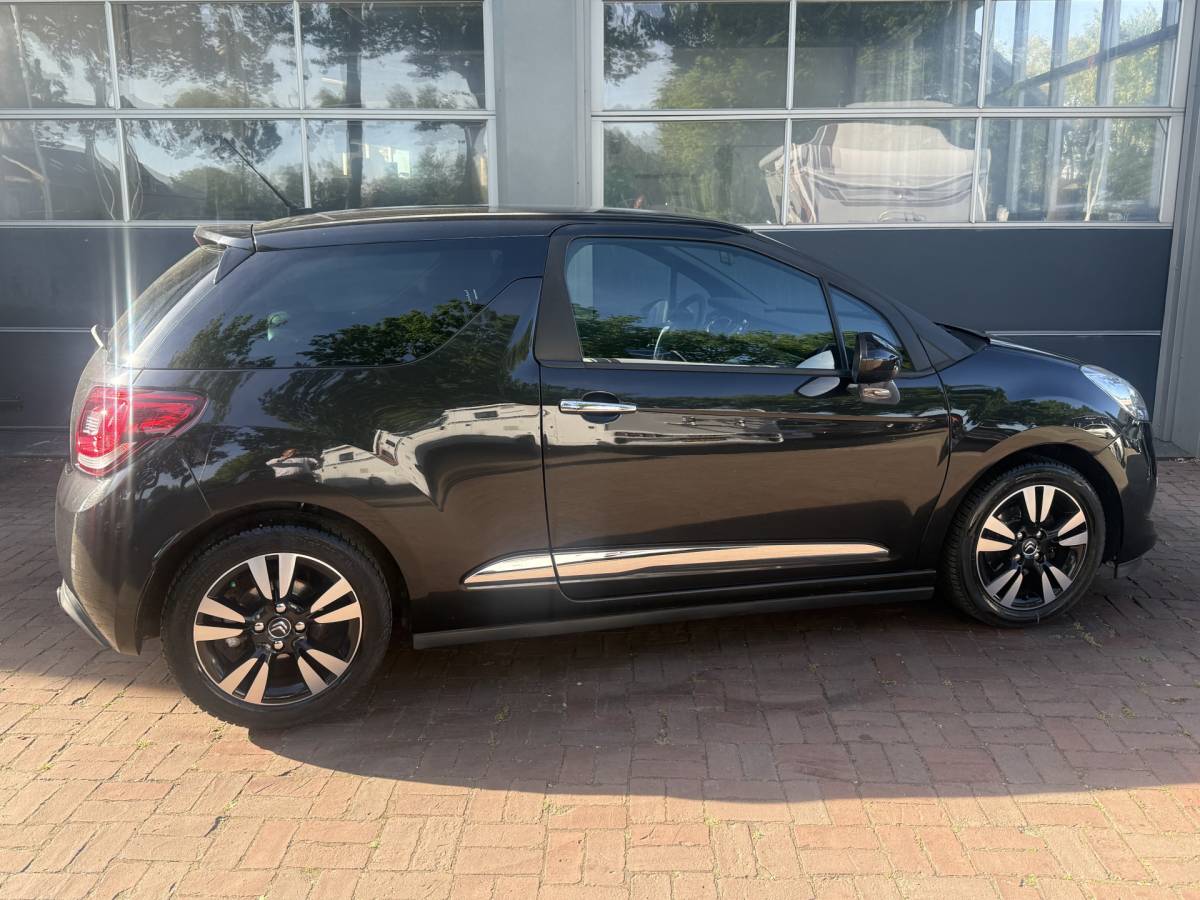 Citroën DS3 Citroën DS3 1.6 VTi So Chic Automaat,Cv,Pdc,Clima Km 121.099 Bj 2011 leuk beginners auto