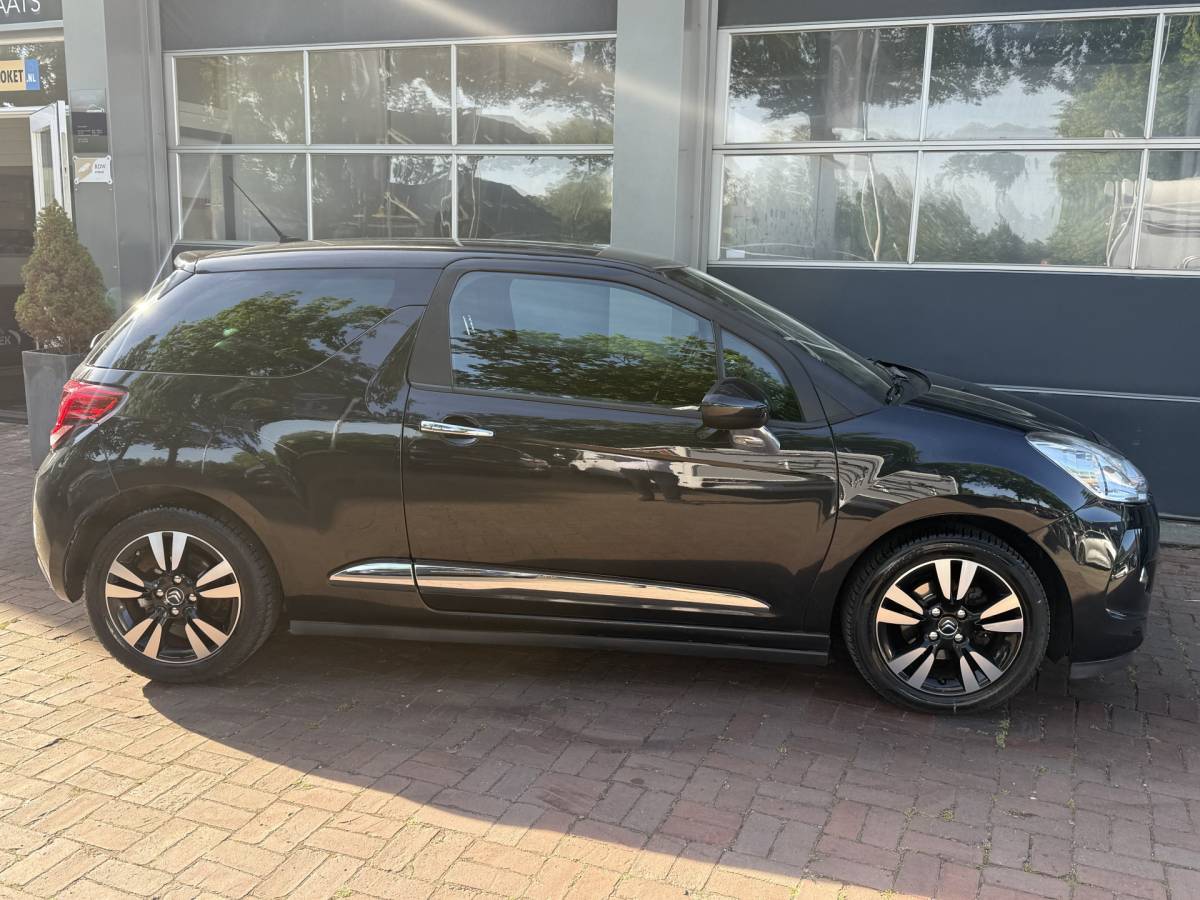 Citroën DS3 Citroën DS3 1.6 VTi So Chic Automaat,Cv,Pdc,Clima Km 121.099 Bj 2011 leuk beginners auto