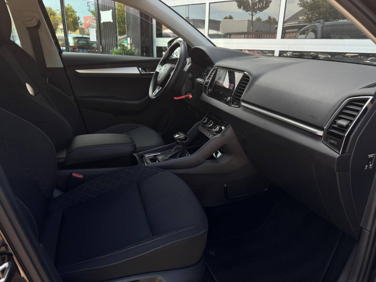 Škoda Karoq Skoda Karoq 1.5 TSI ACT Ambition Business / CarPlay