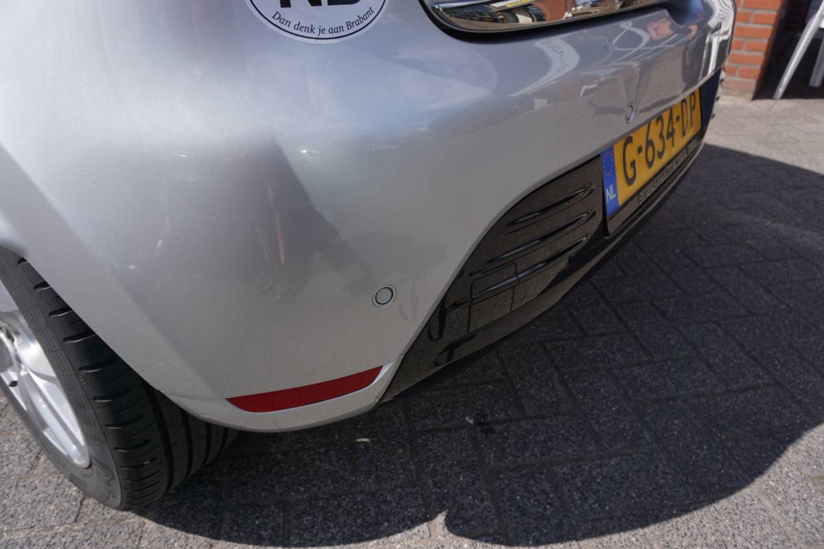 Renault Clio Renault Clio 0.9 TCe Limited 1e EIGENAAR – NAP – NL AUTO – APPLE CARPLAY / ANDROID – KEYLESS – PARKEERSENSOREN – LM VELGEN – PRIVACYGLAS – AIRCO – CRUISE CONTROL – BLUETOOTH – 4 ELEKTR RAMEN – DEALER ONDERHOUDEN