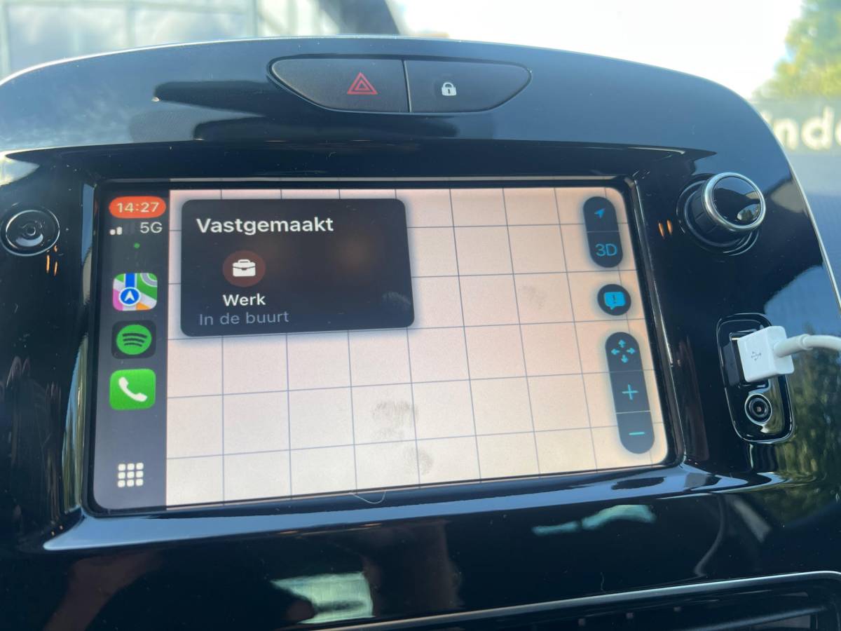 Renault Clio Renault Clio 0.9 TCe Limited 1e EIGENAAR – NAP – NL AUTO – APPLE CARPLAY / ANDROID – KEYLESS – PARKEERSENSOREN – LM VELGEN – PRIVACYGLAS – AIRCO – CRUISE CONTROL – BLUETOOTH – 4 ELEKTR RAMEN – DEALER ONDERHOUDEN