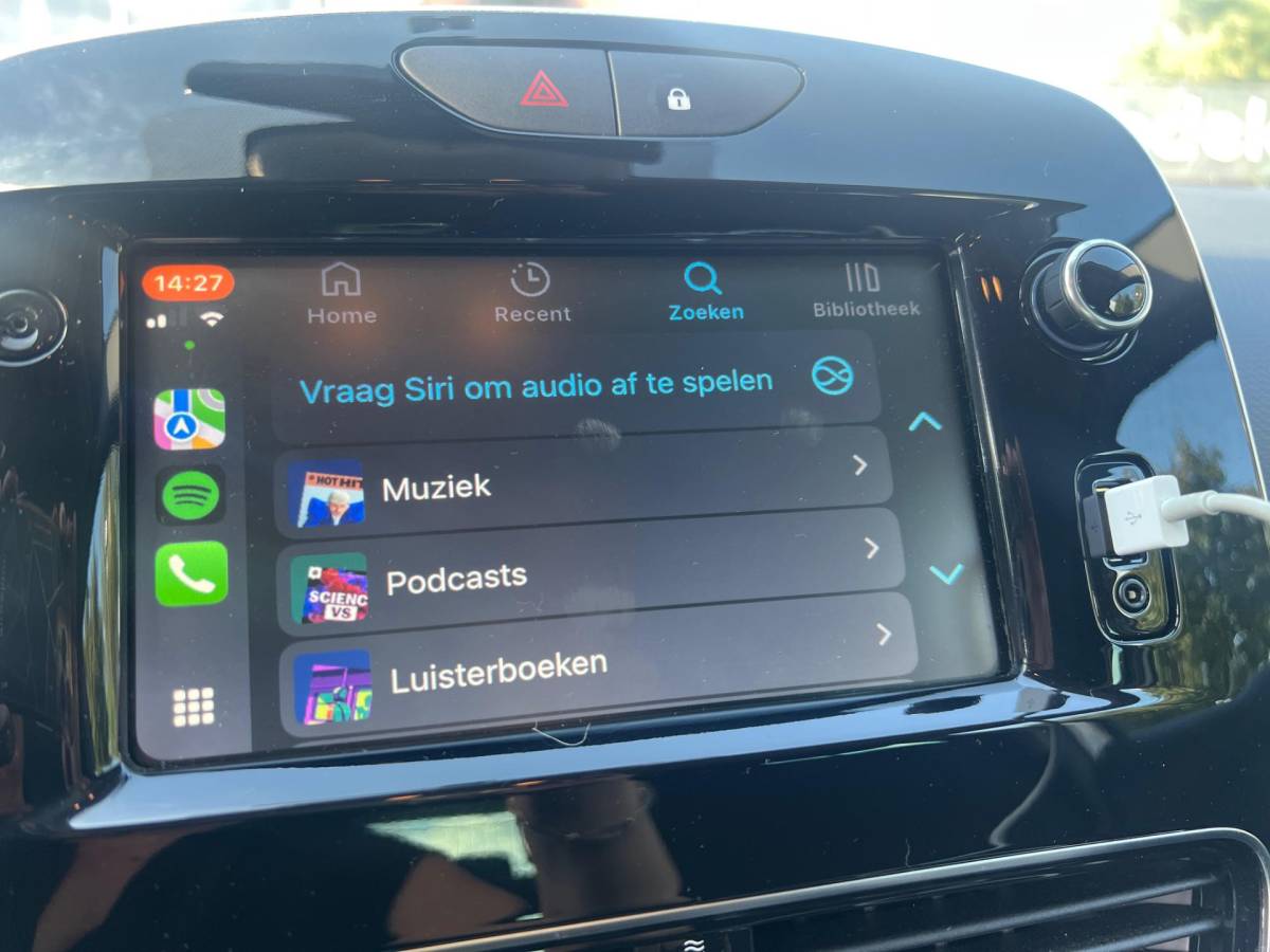 Renault Clio Renault Clio 0.9 TCe Limited 1e EIGENAAR – NAP – NL AUTO – APPLE CARPLAY / ANDROID – KEYLESS – PARKEERSENSOREN – LM VELGEN – PRIVACYGLAS – AIRCO – CRUISE CONTROL – BLUETOOTH – 4 ELEKTR RAMEN – DEALER ONDERHOUDEN