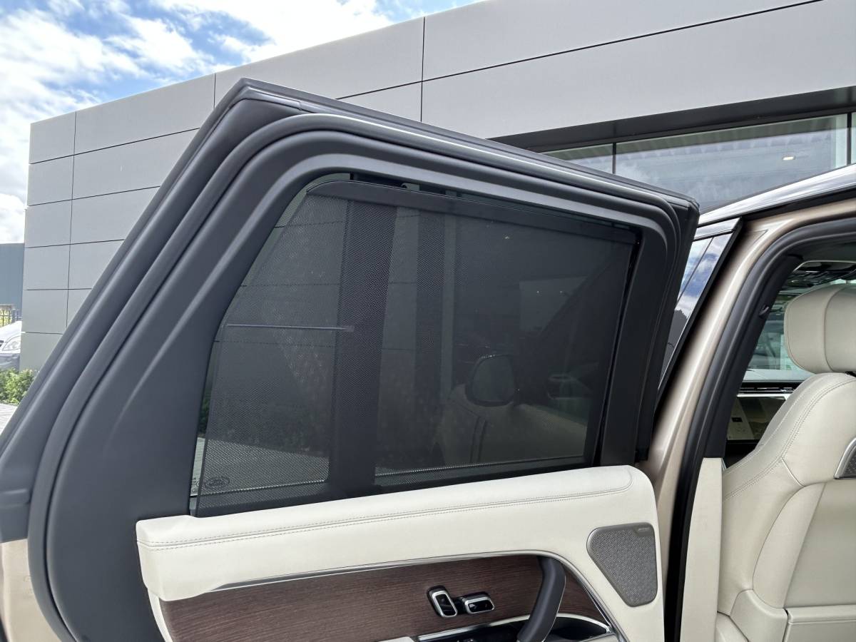 Land Rover Range Rover Land Rover Range Rover 3.0 P550e Autobiography PHEV | NIeuw – 0 km | Perlino licht leder | Satin lakafwerking | 100km actieradius |