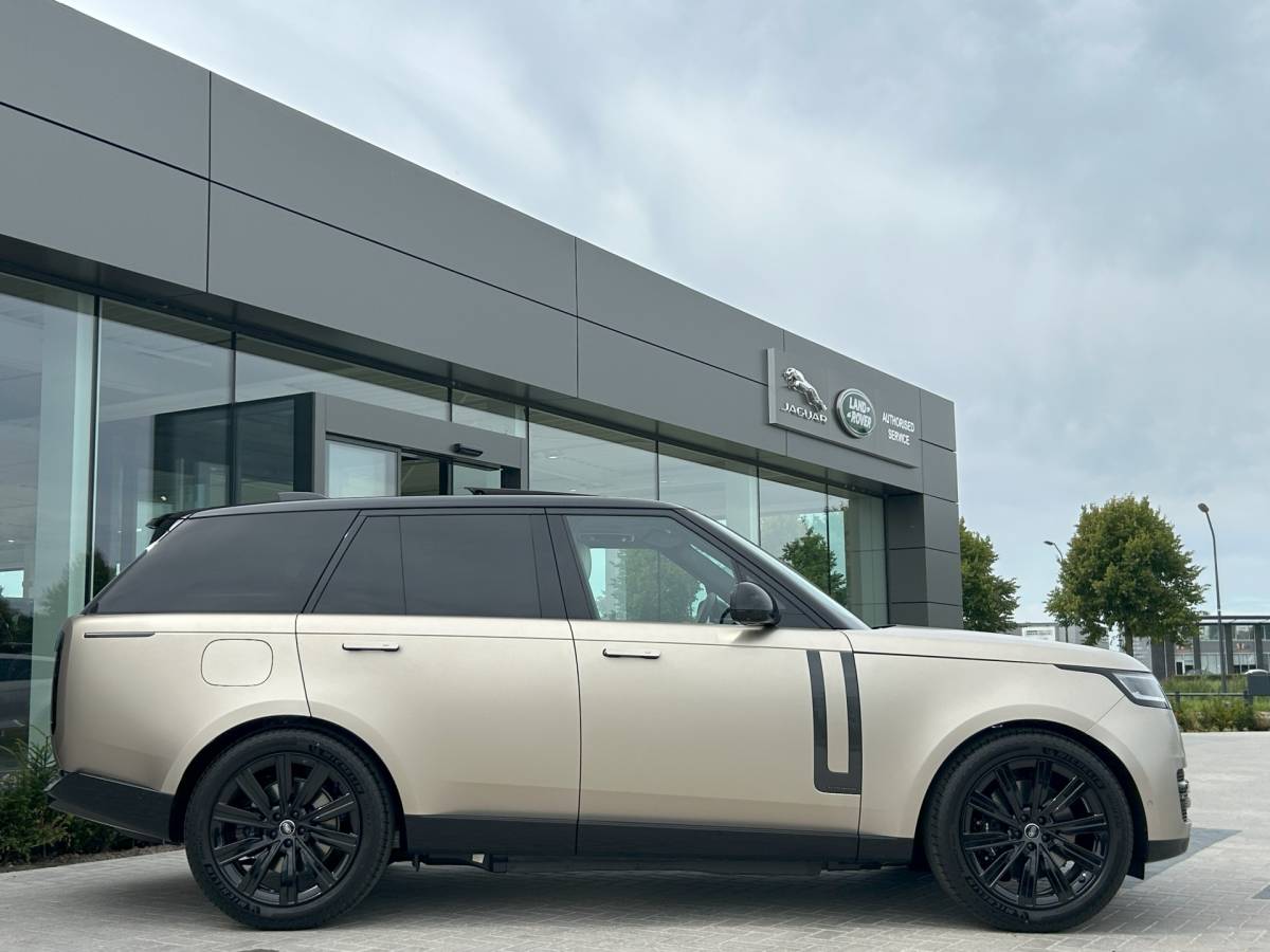 Land Rover Range Rover Land Rover Range Rover 3.0 P550e Autobiography PHEV | NIeuw – 0 km | Perlino licht leder | Satin lakafwerking | 100km actieradius |