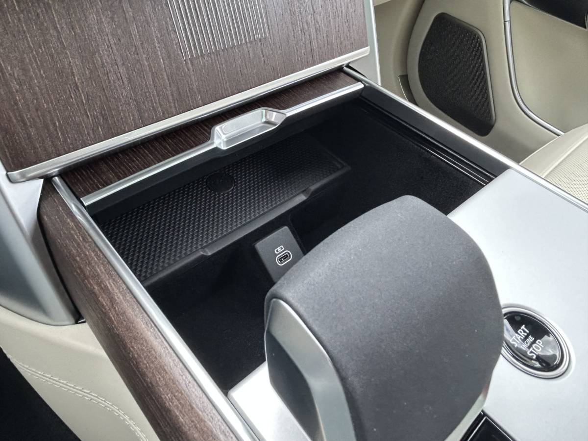 Land Rover Range Rover Land Rover Range Rover 3.0 P550e Autobiography PHEV | NIeuw – 0 km | Perlino licht leder | Satin lakafwerking | 100km actieradius |