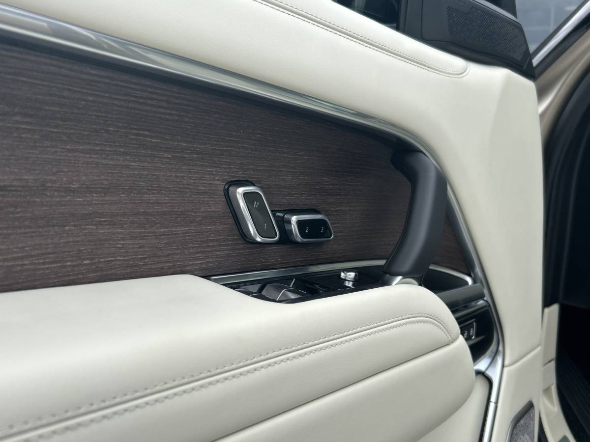 Land Rover Range Rover Land Rover Range Rover 3.0 P550e Autobiography PHEV | NIeuw – 0 km | Perlino licht leder | Satin lakafwerking | 100km actieradius |