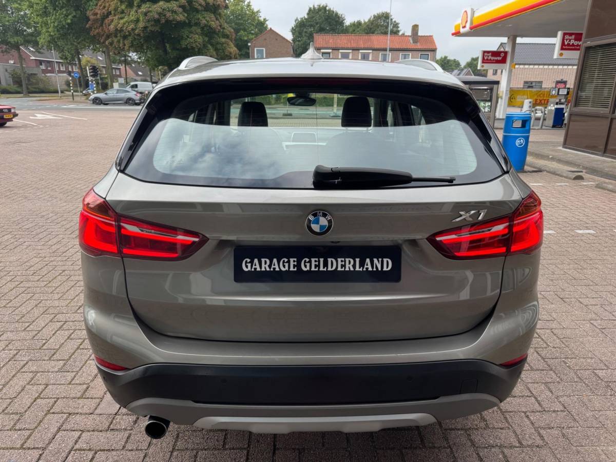 BMW X1 BMW X1 Executive | Bi-Xenon | Full-Led | Cruise | Climate | Leder | Iso | Pdc | Trekhaak | Navi