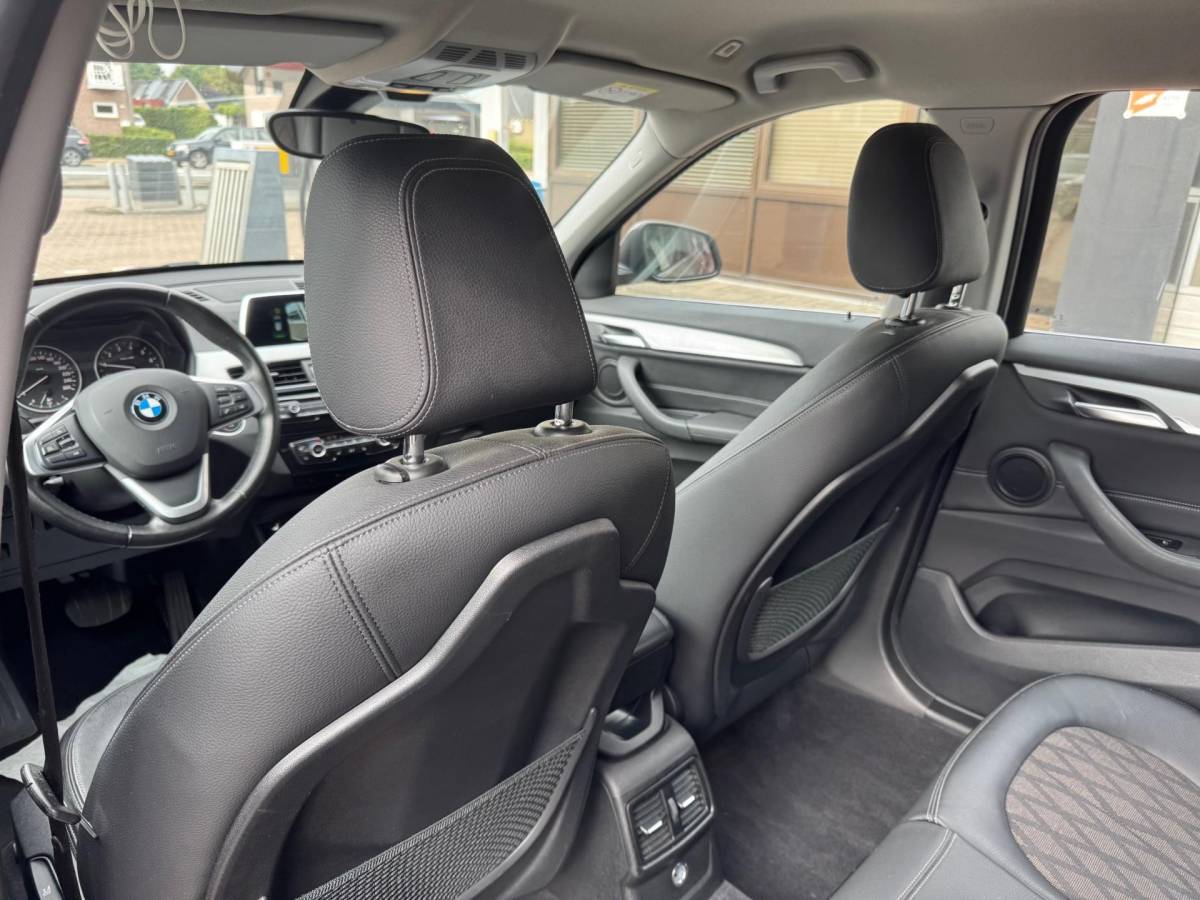 BMW X1 BMW X1 Executive | Bi-Xenon | Full-Led | Cruise | Climate | Leder | Iso | Pdc | Trekhaak | Navi