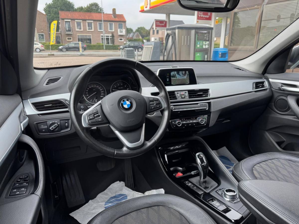 BMW X1 BMW X1 Executive | Bi-Xenon | Full-Led | Cruise | Climate | Leder | Iso | Pdc | Trekhaak | Navi