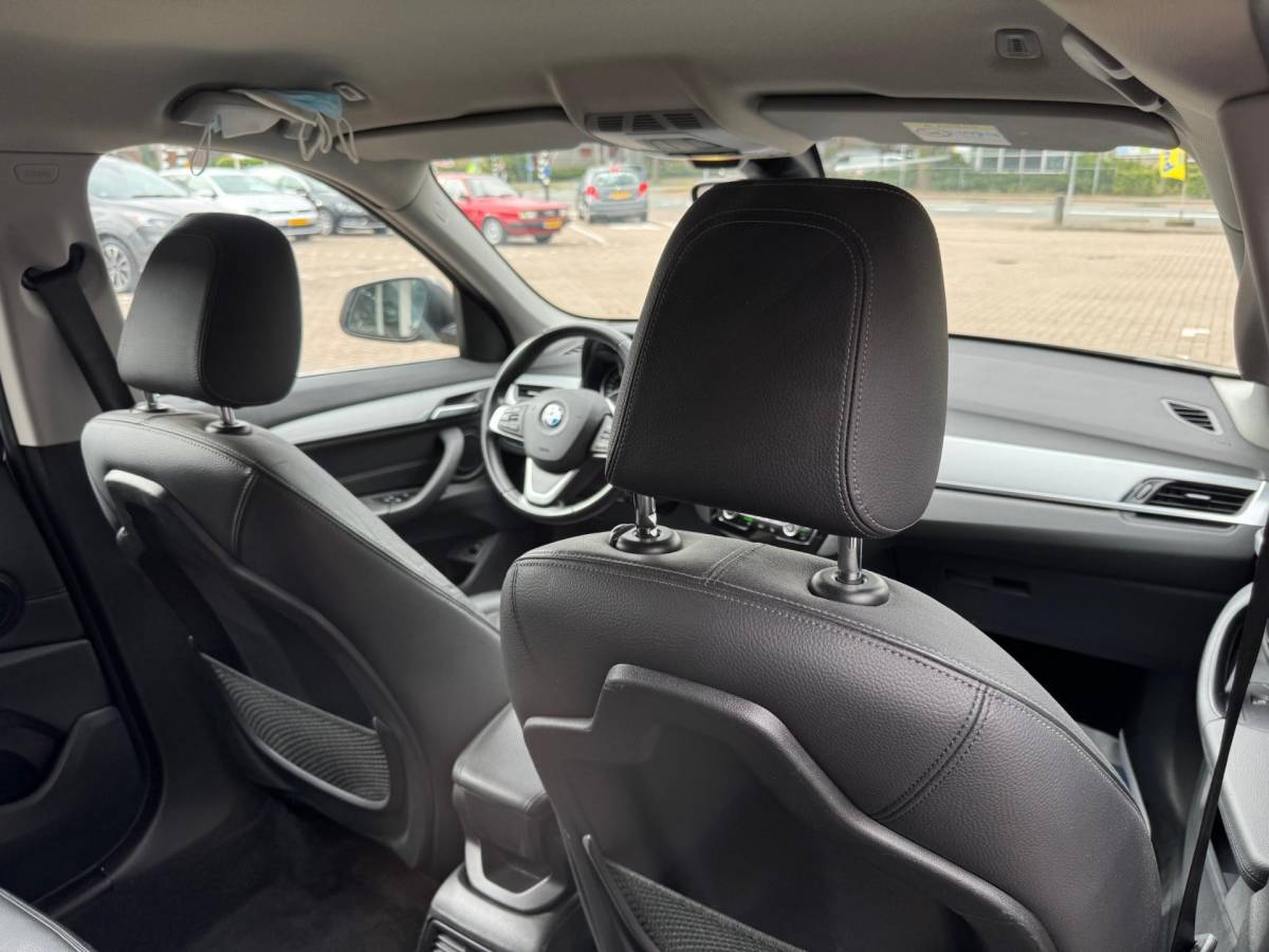 BMW X1 BMW X1 Executive | Bi-Xenon | Full-Led | Cruise | Climate | Leder | Iso | Pdc | Trekhaak | Navi