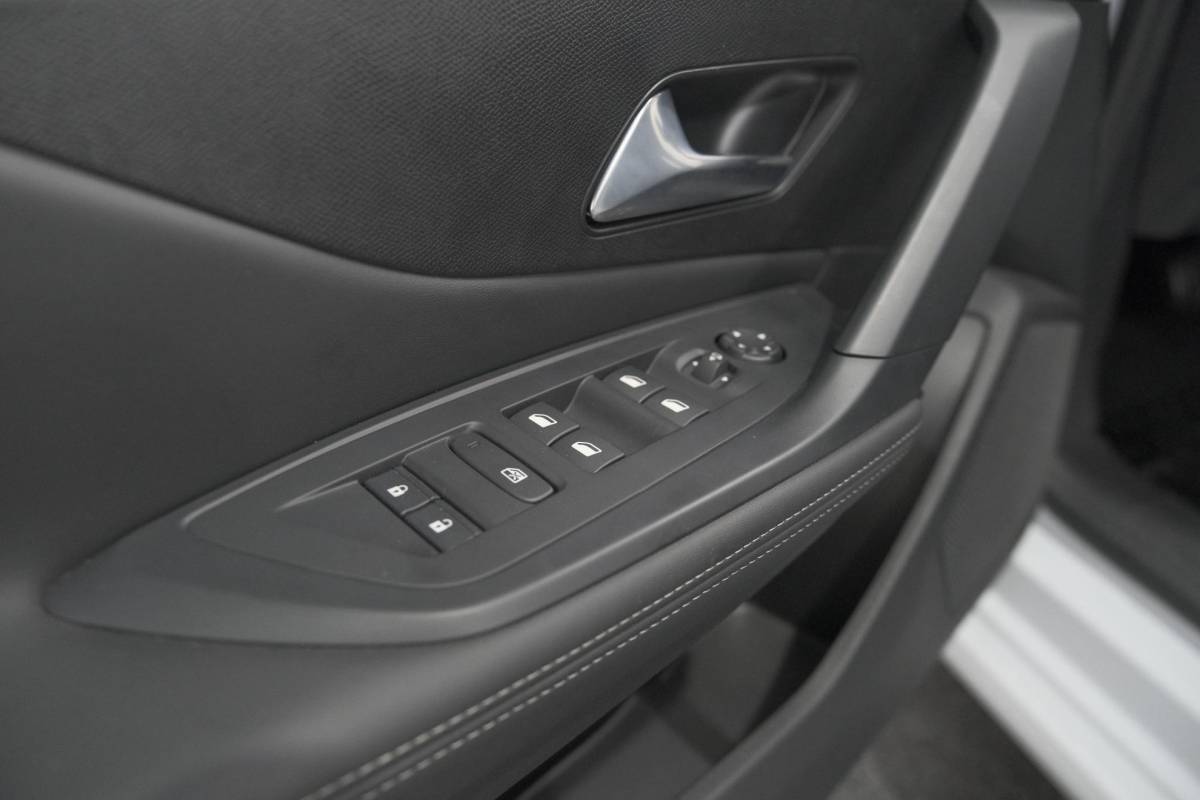 Peugeot 308 Peugeot 308 SW 1.6 Plug-in Hybrid 180 Allure | Perfecte Staat | 360 Camera | Adaptieve Cruise Control | Navigatie | Apple Carplay